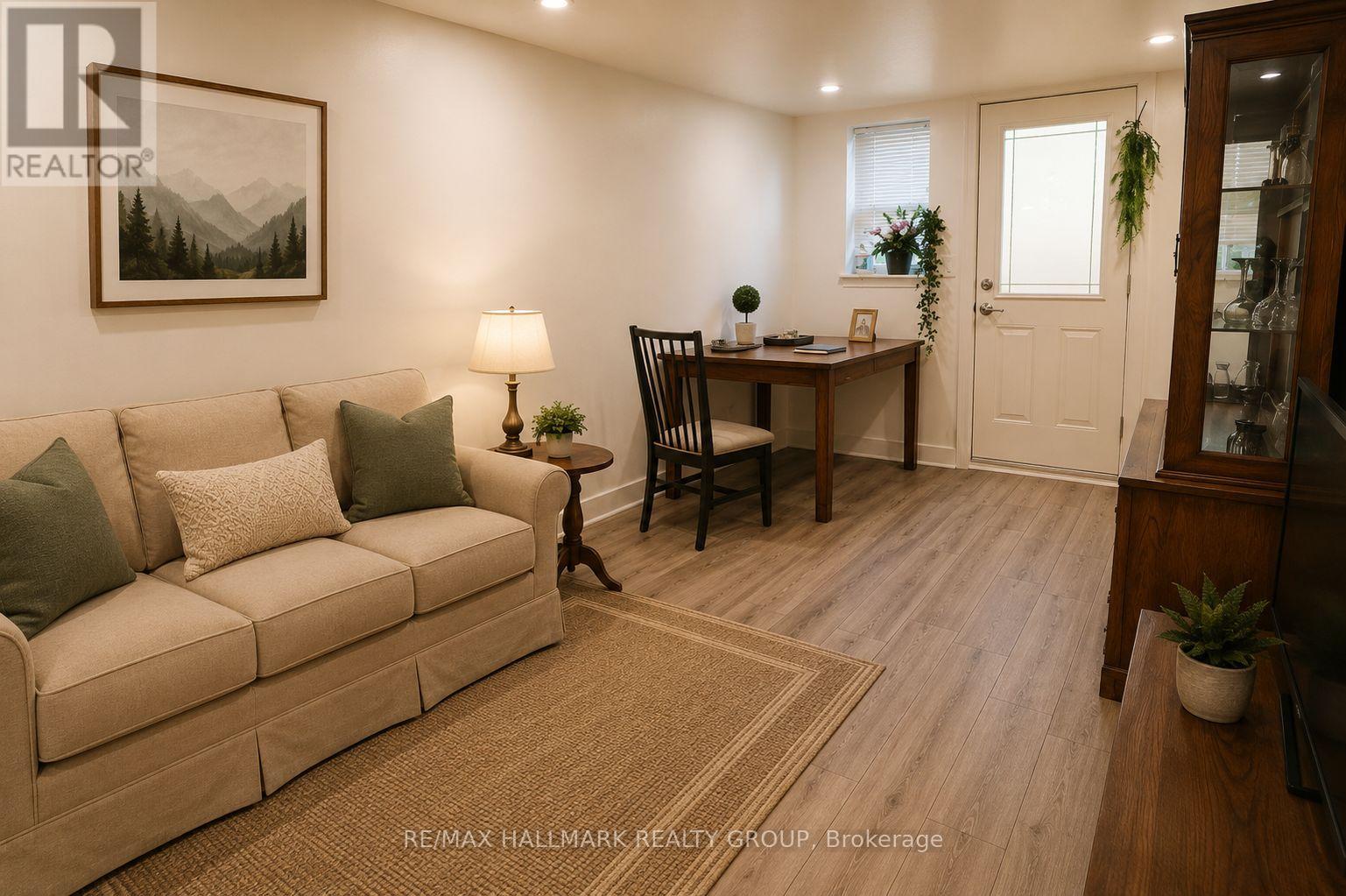 B - 241 Ferland Street, Ottawa, Ontario  K1L 7T5 - Photo 6 - X13246868