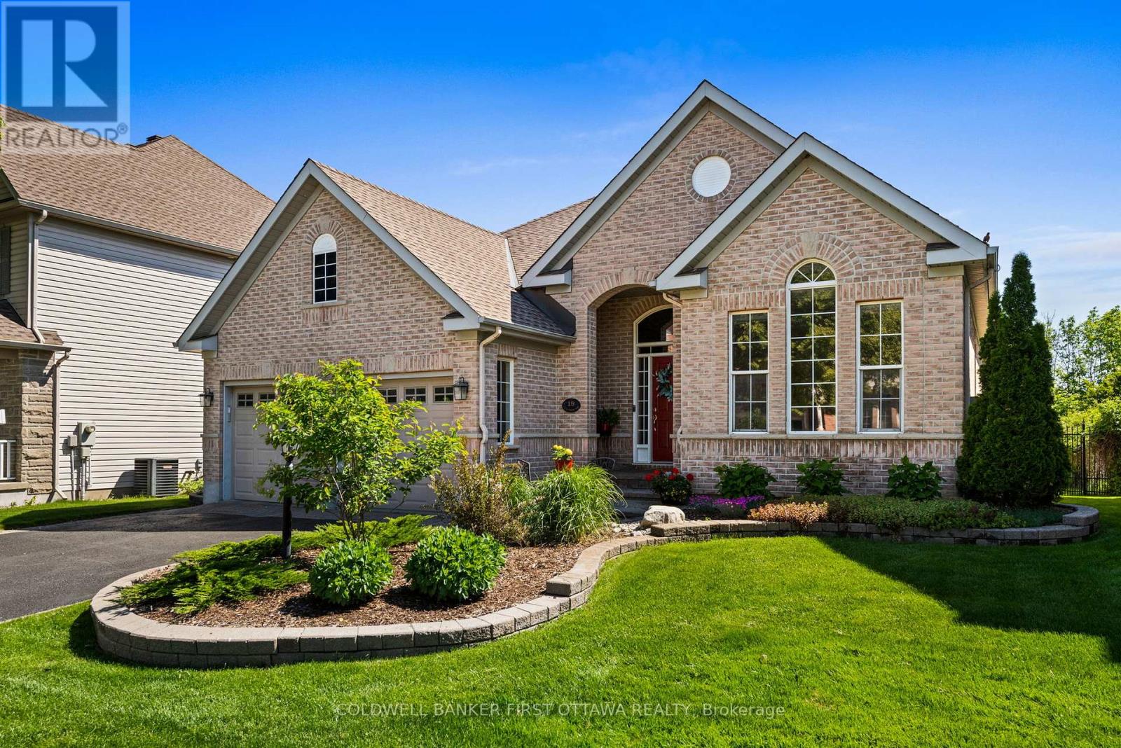 19 FENCEROW WAY, Ottawa, Ontario