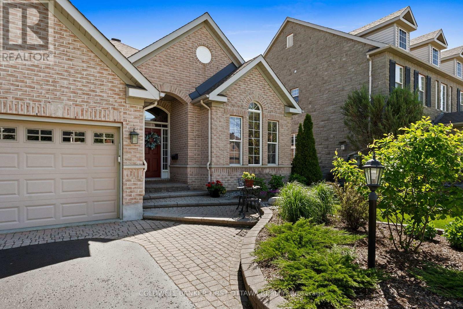 19 Fencerow Way, Ottawa, Ontario  K2J 4X8 - Photo 3 - X13246988