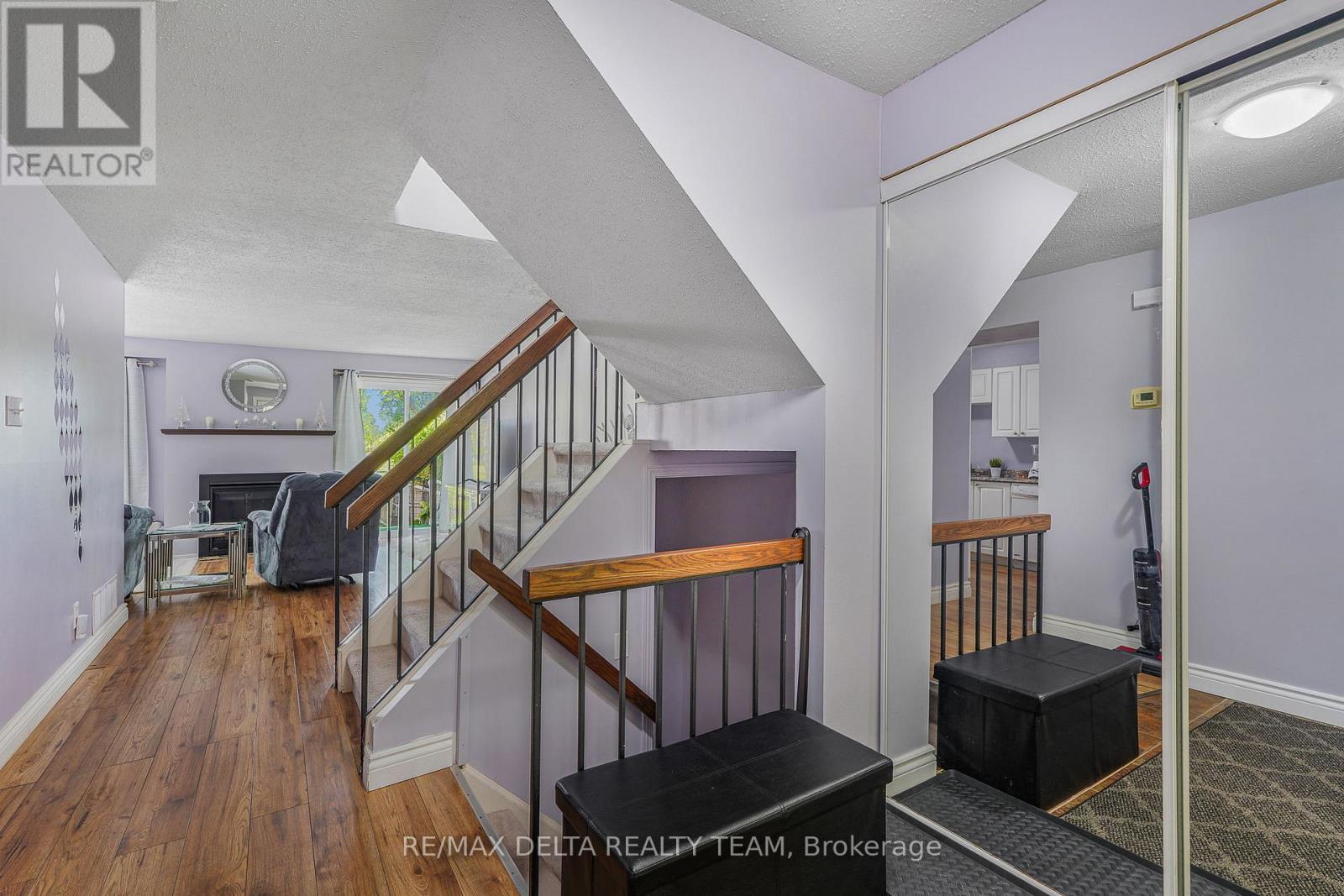 1107 Des Forets Avenue, Ottawa, Ontario  K1C 5K7 - Photo 3 - X13247044