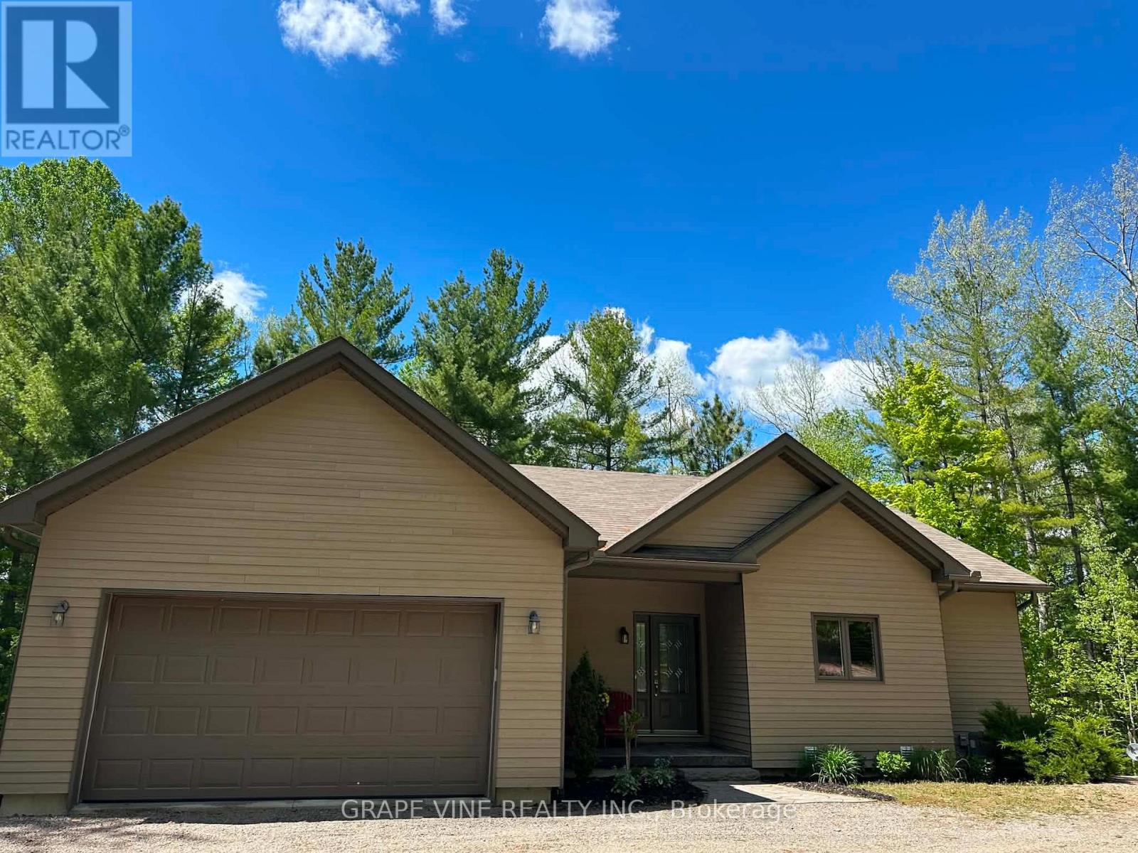 424 Lakewoods Drive, Madawaska Valley, Ontario  K0J 1B0 - Photo 2 - X13247072