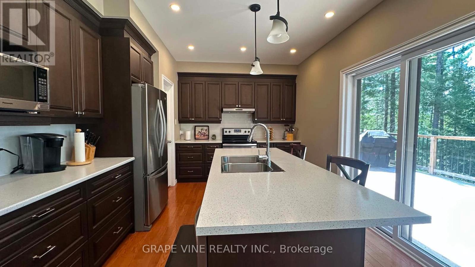 424 Lakewoods Drive, Madawaska Valley, Ontario  K0J 1B0 - Photo 9 - X13247072