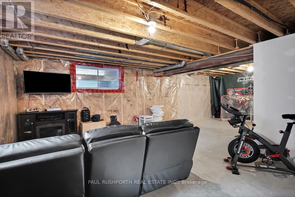 253 Enclave Walk, Ottawa, Ontario  K1W 0J5 - Photo 34 - X13247136