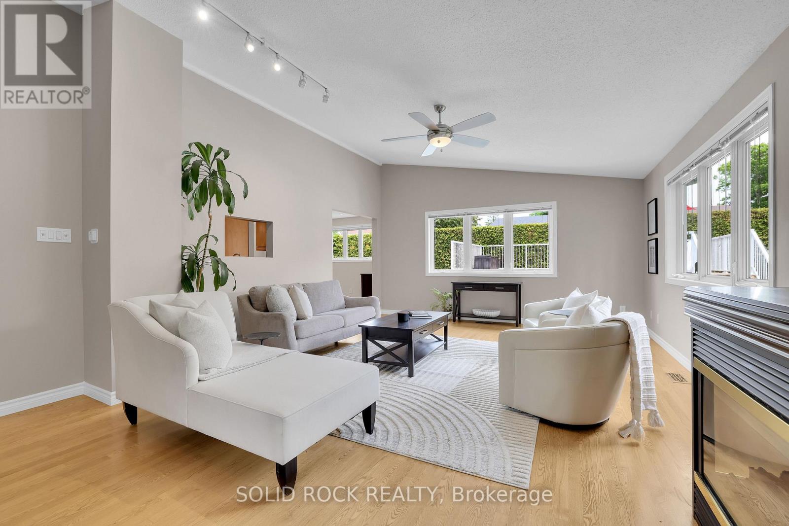 10 Highpark Crescent, Ottawa, Ontario  K1B 3G8 - Photo 13 - X13247274