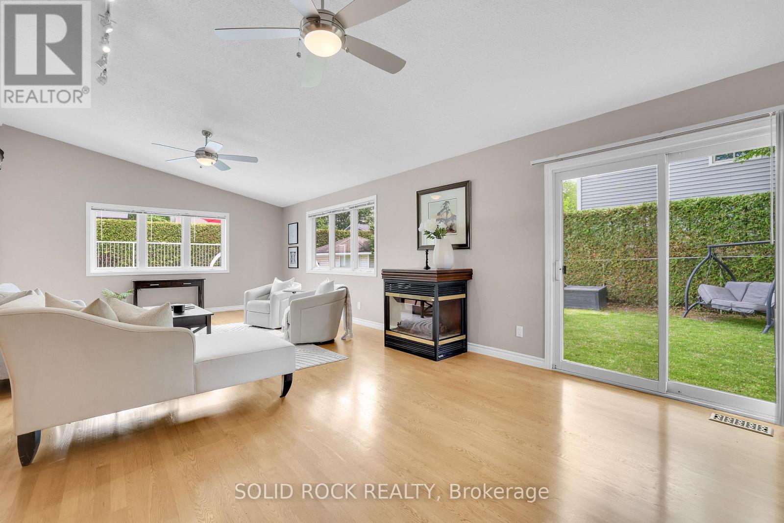 10 Highpark Crescent, Ottawa, Ontario  K1B 3G8 - Photo 16 - X13247274