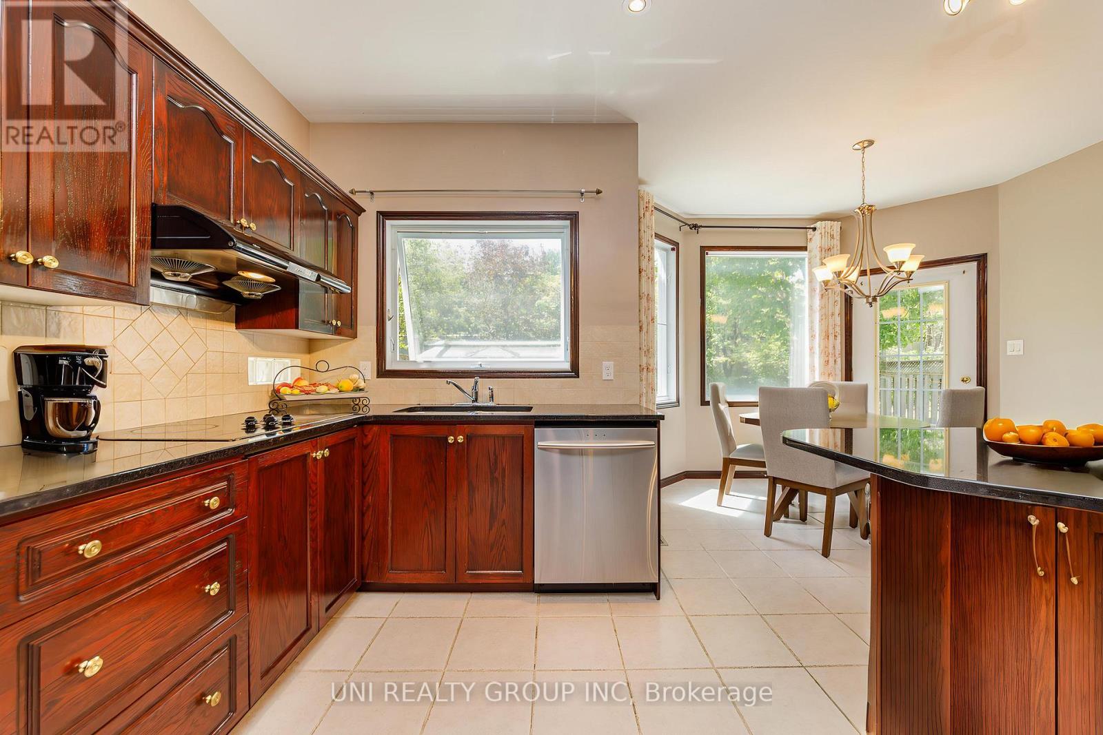 11 Langford Crescent, Ottawa, Ontario  K2K 2N4 - Photo 13 - X13247366