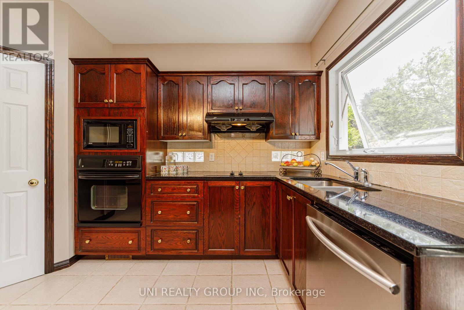 11 Langford Crescent, Ottawa, Ontario  K2K 2N4 - Photo 14 - X13247366