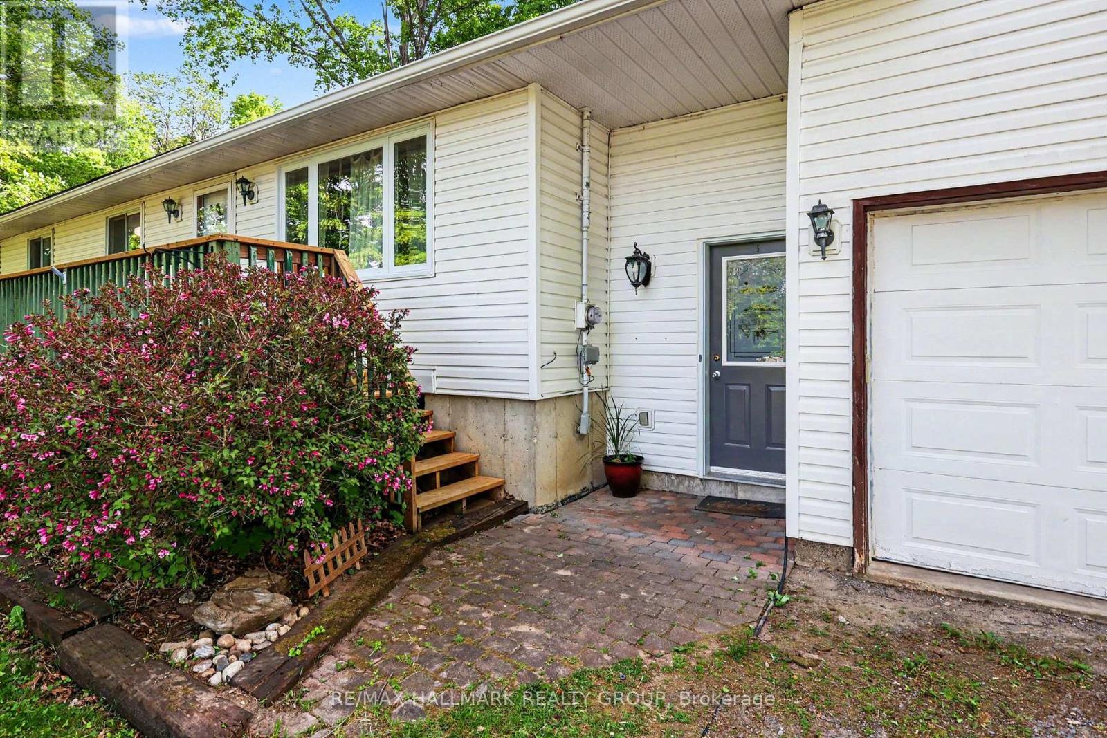471 Campbell Drive, Mcnab/braeside, Ontario  K7S 3G8 - Photo 2 - X13247392