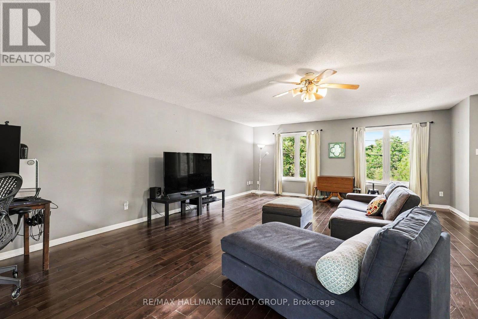 471 Campbell Drive, Mcnab/braeside, Ontario  K7S 3G8 - Photo 5 - X13247392