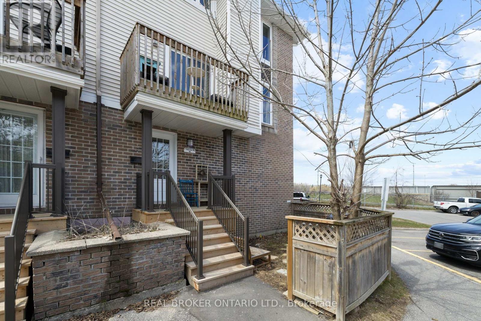 3 - 7 Timberview Way, Ottawa, Ontario  K2H 9M5 - Photo 2 - X13247398