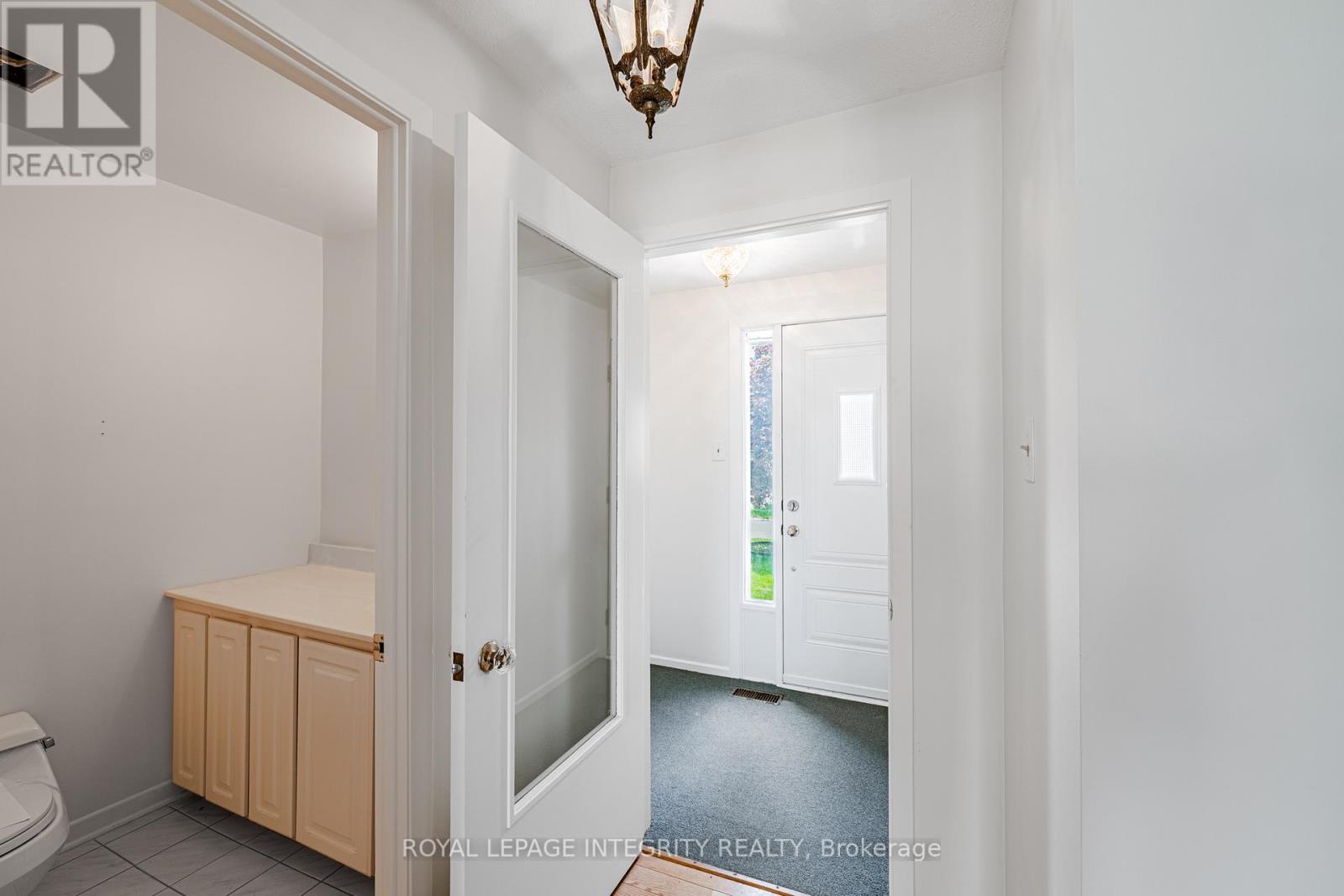 32c Benlea Drive, Ottawa, Ontario  K2G 4A8 - Photo 2 - X13247546