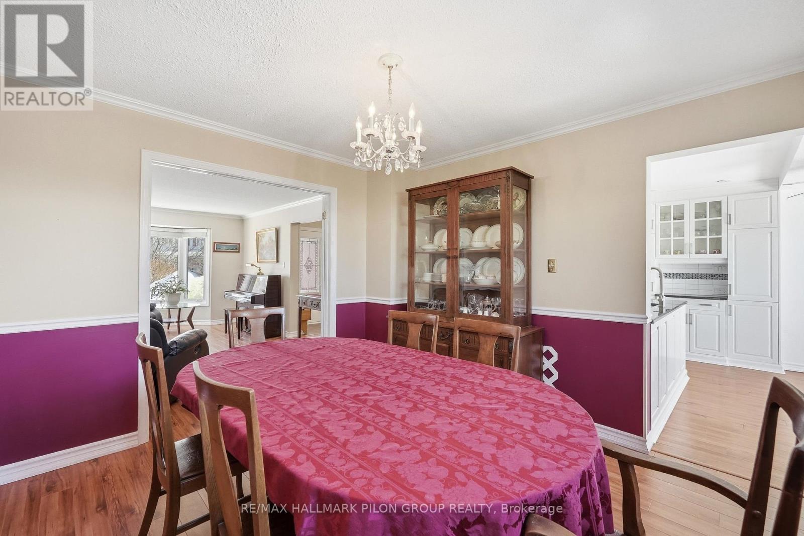 1354 Mountainside Crescent, Ottawa, Ontario  K1E 3G5 - Photo 9 - X13247656