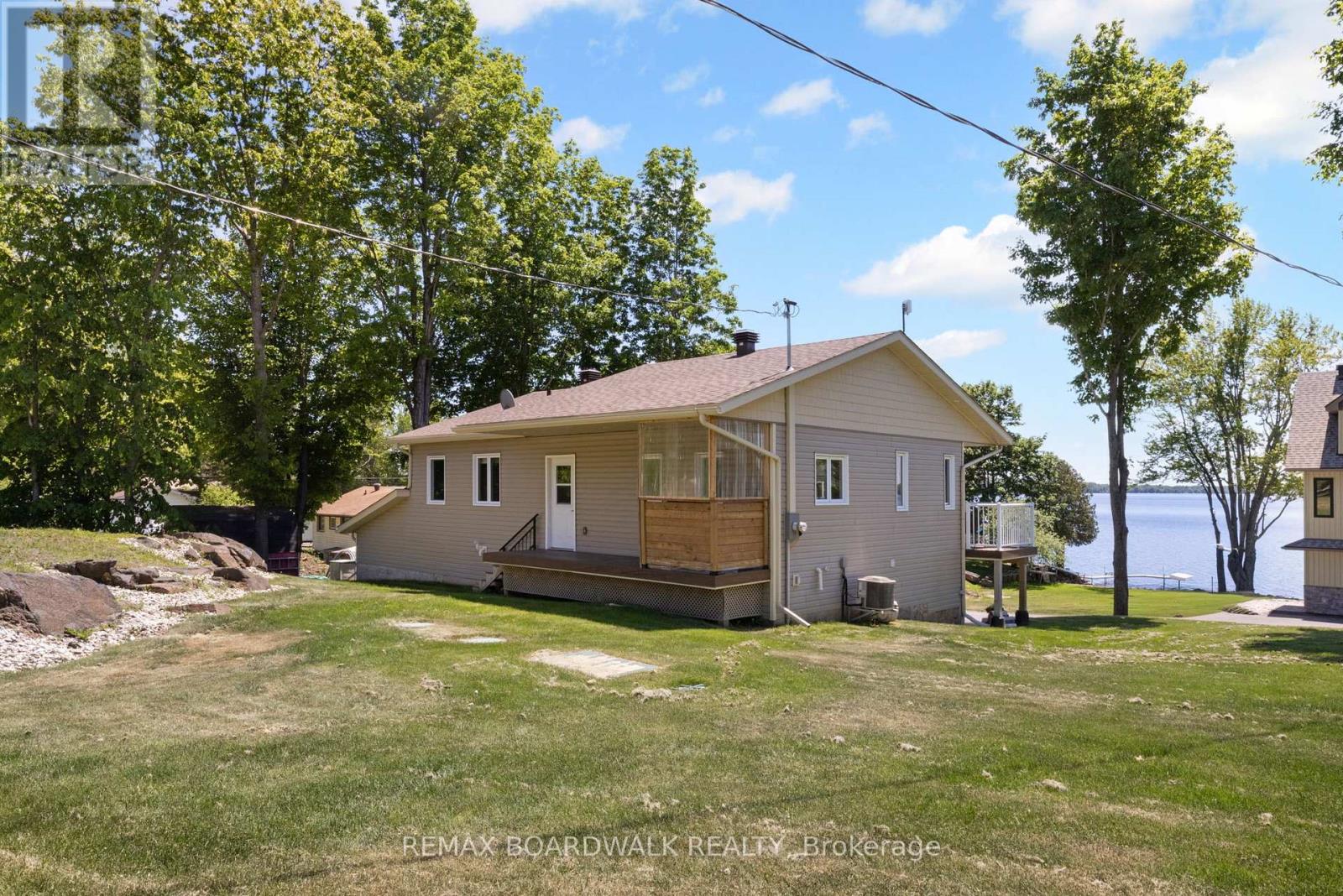 156 Dunlop Crescent, Drummond/north Elmsley, Ontario  K7C 4K8 - Photo 3 - X13247674