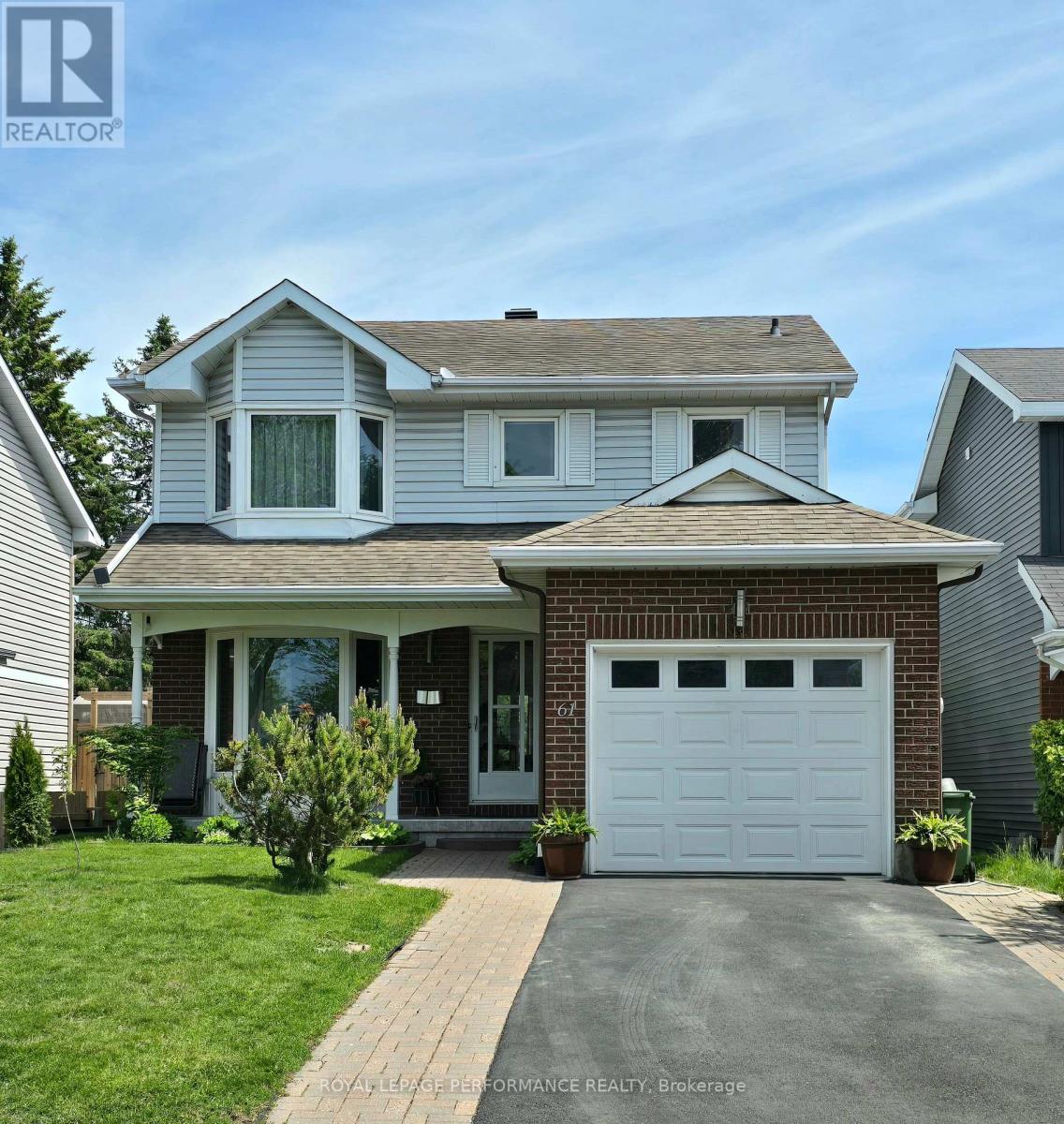 61 HAWLEY CRESCENT, Ottawa, Ontario
