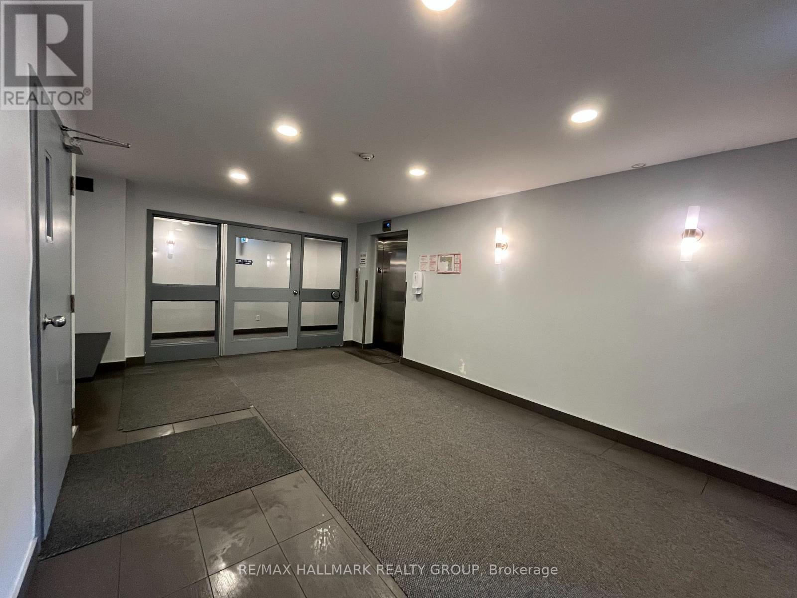 310 - 214 Viewmount Drive, Ottawa, Ontario  K2E 7X3 - Photo 3 - X13247860