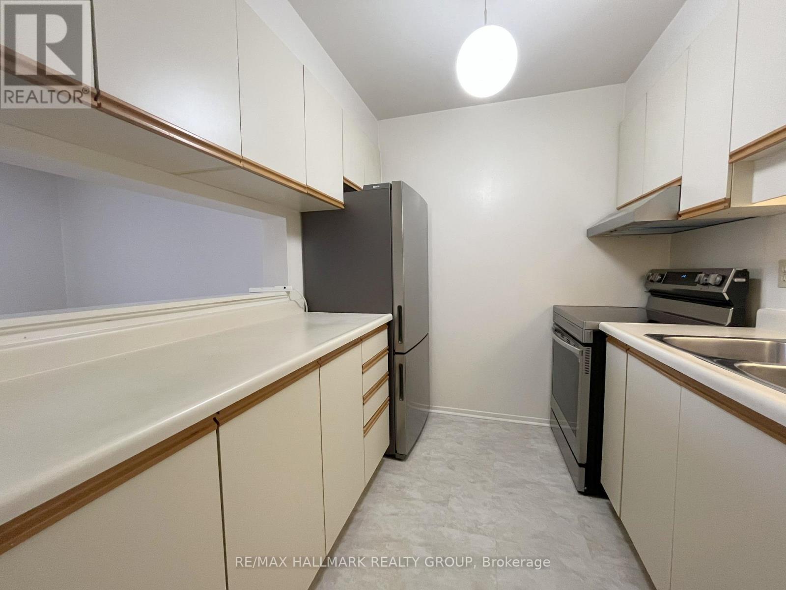 310 - 214 Viewmount Drive, Ottawa, Ontario  K2E 7X3 - Photo 4 - X13247860
