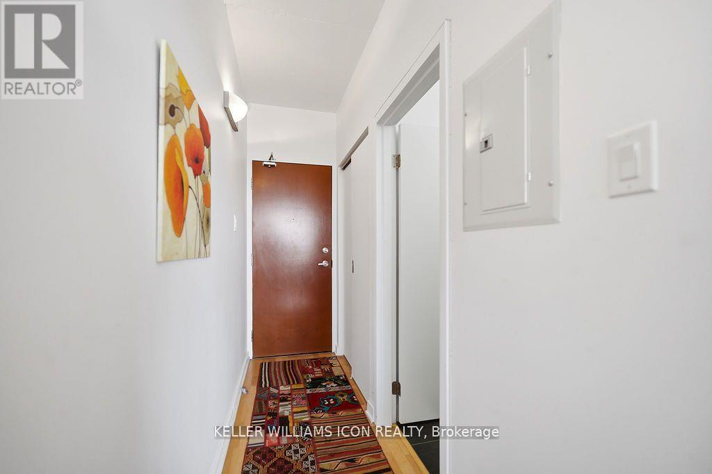 1301 - 324 Laurier Avenue W, Ottawa, Ontario  K1N 6P6 - Photo 10 - X13248006