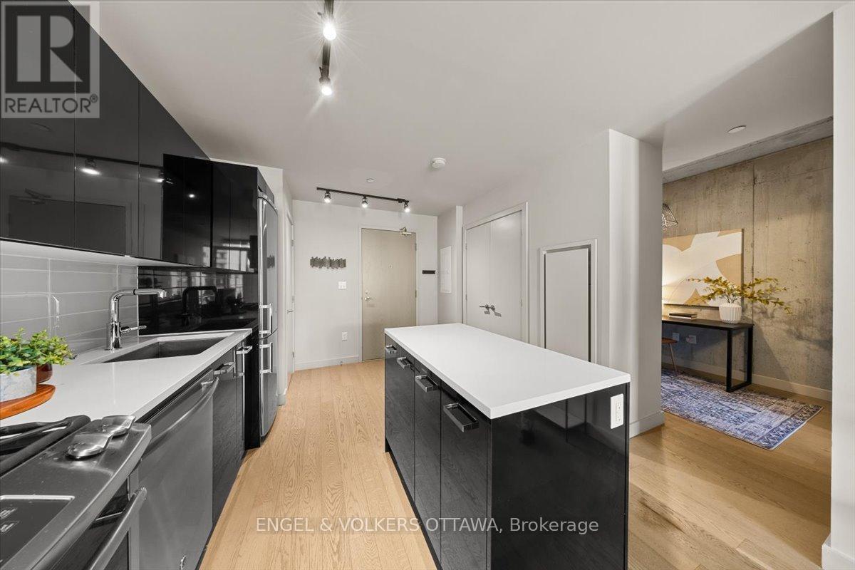 1612 - 224 Lyon Street N, Ottawa, Ontario  K1R 0C1 - Photo 2 - X13248286