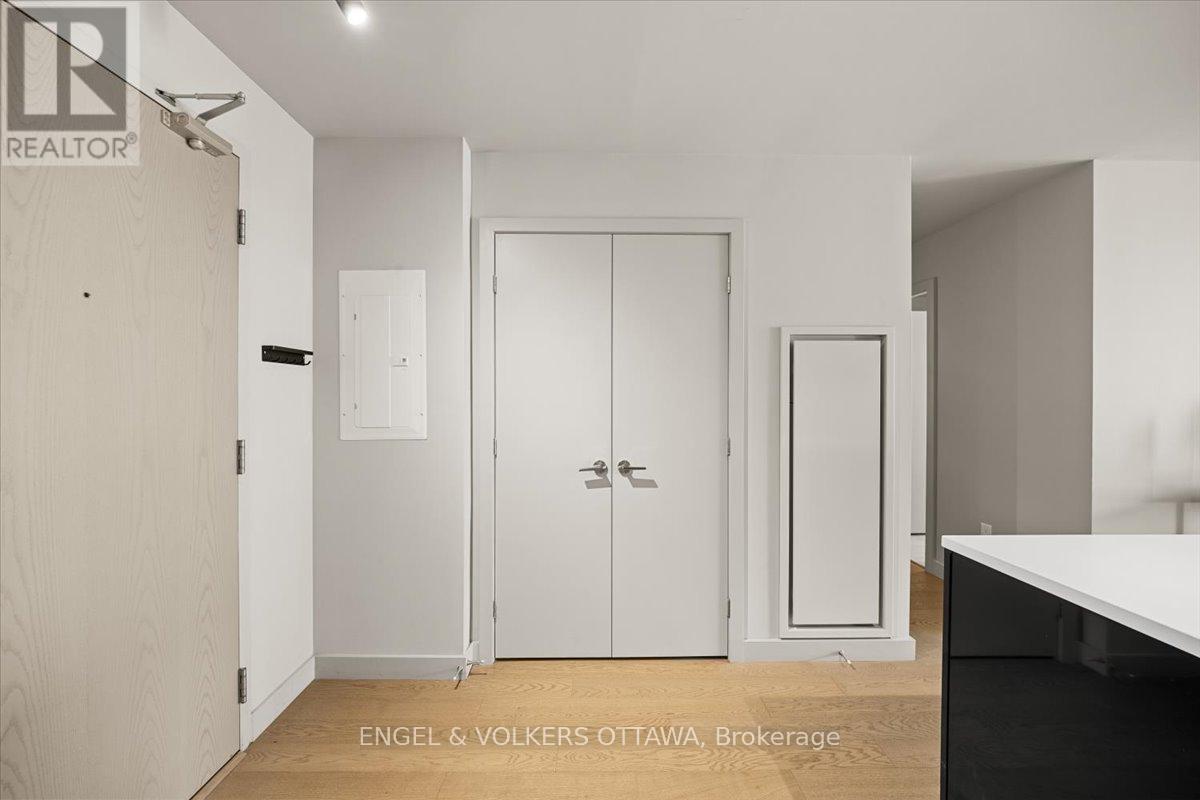 1612 - 224 Lyon Street N, Ottawa, Ontario  K1R 0C1 - Photo 3 - X13248286