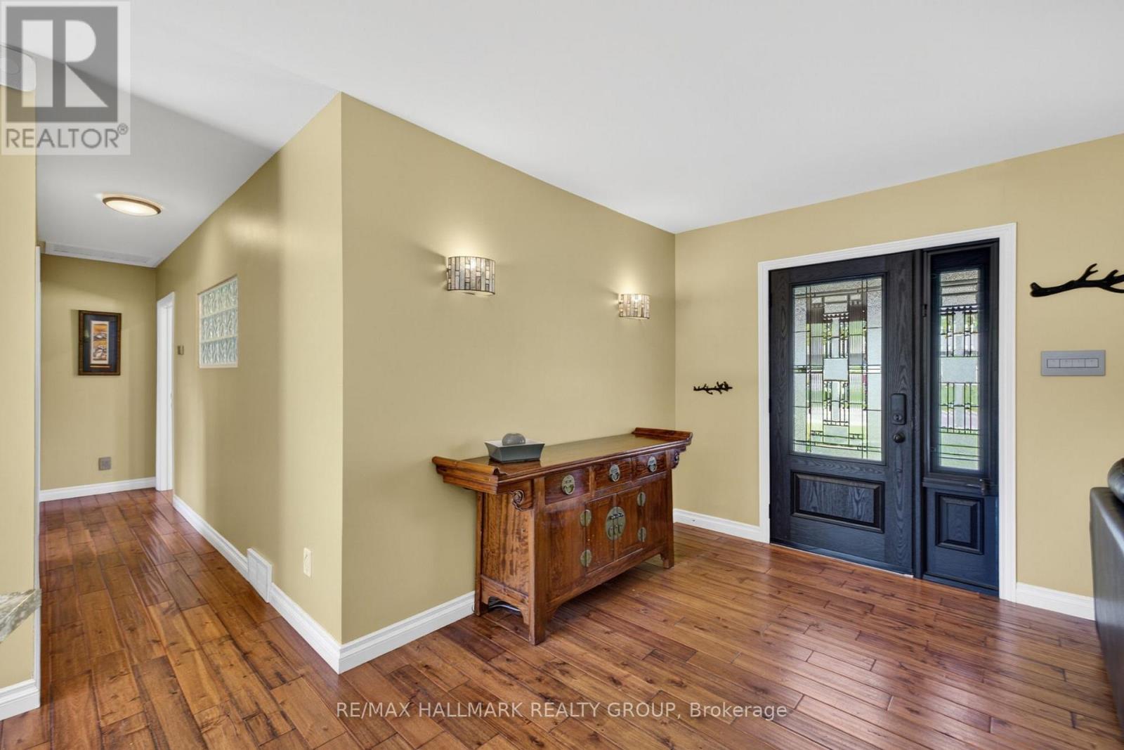 120 Abbeyhill Drive, Ottawa, Ontario  K2L 1H2 - Photo 4 - X13248338