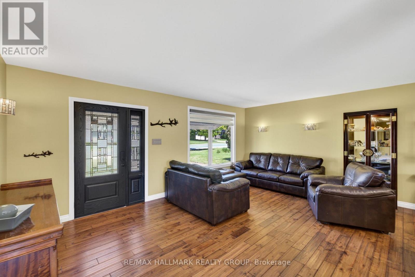 120 Abbeyhill Drive, Ottawa, Ontario  K2L 1H2 - Photo 5 - X13248338