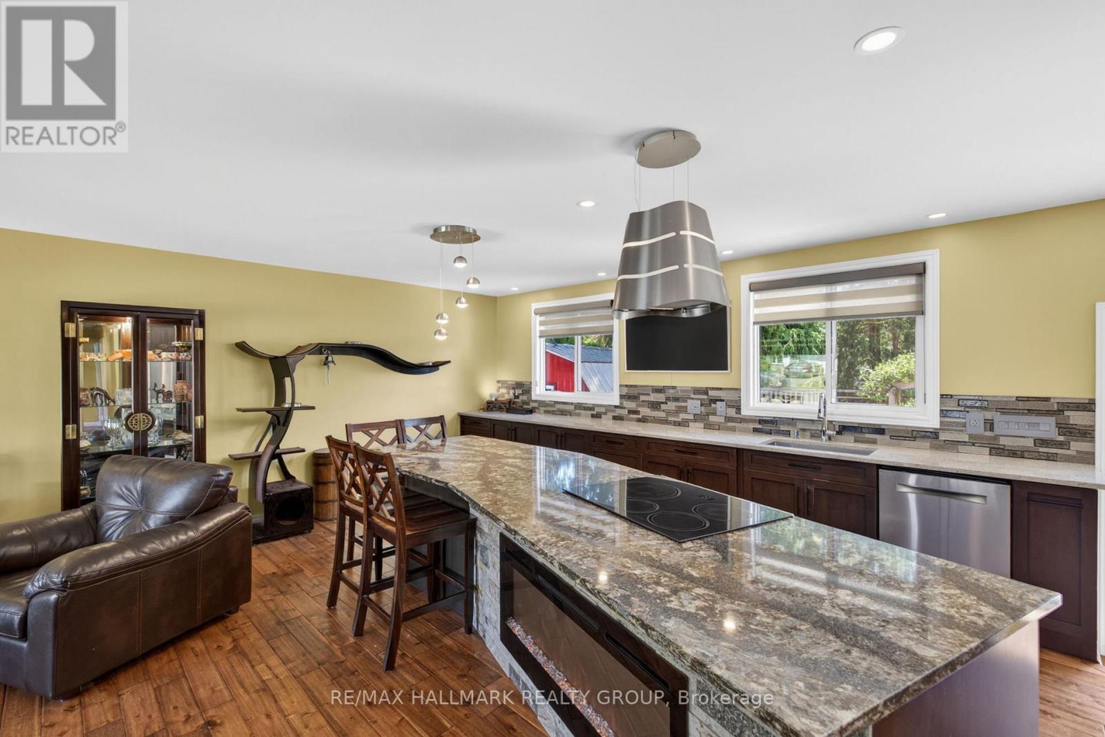 120 Abbeyhill Drive, Ottawa, Ontario  K2L 1H2 - Photo 8 - X13248338