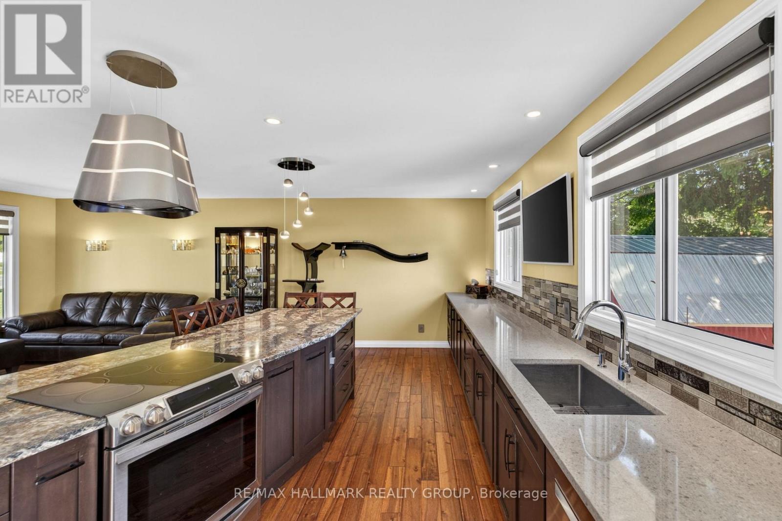 120 Abbeyhill Drive, Ottawa, Ontario  K2L 1H2 - Photo 9 - X13248338