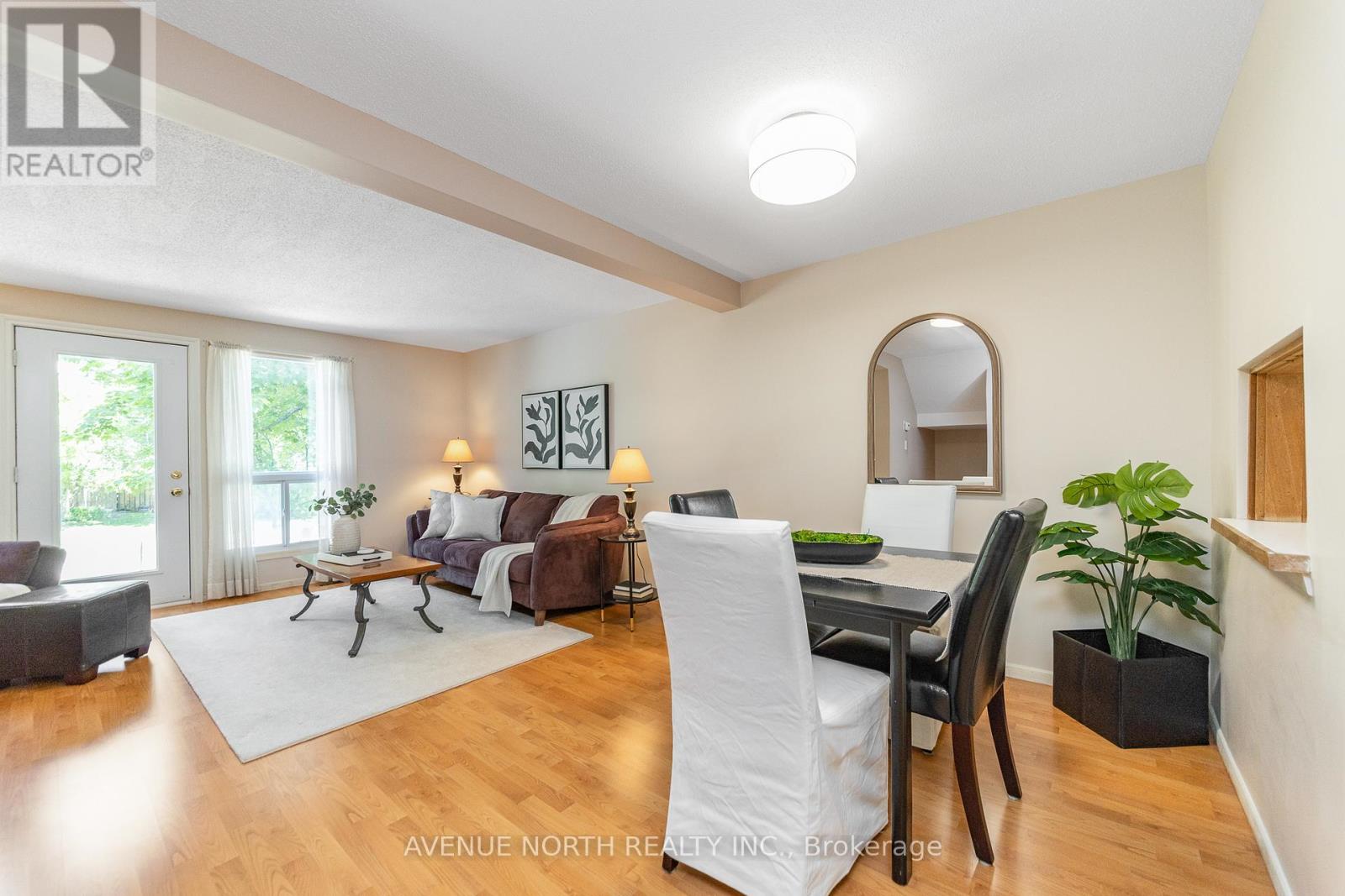 1897 Stonehenge Crescent, Ottawa, Ontario  K1B 4N7 - Photo 10 - X13248366