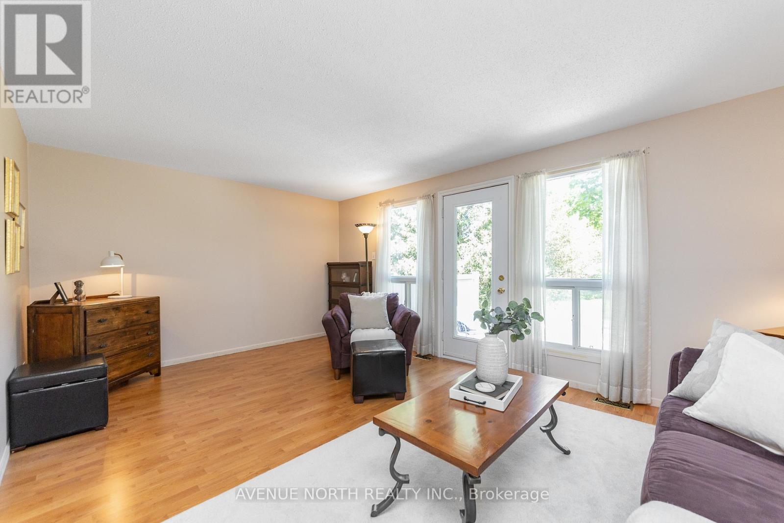 1897 Stonehenge Crescent, Ottawa, Ontario  K1B 4N7 - Photo 14 - X13248366