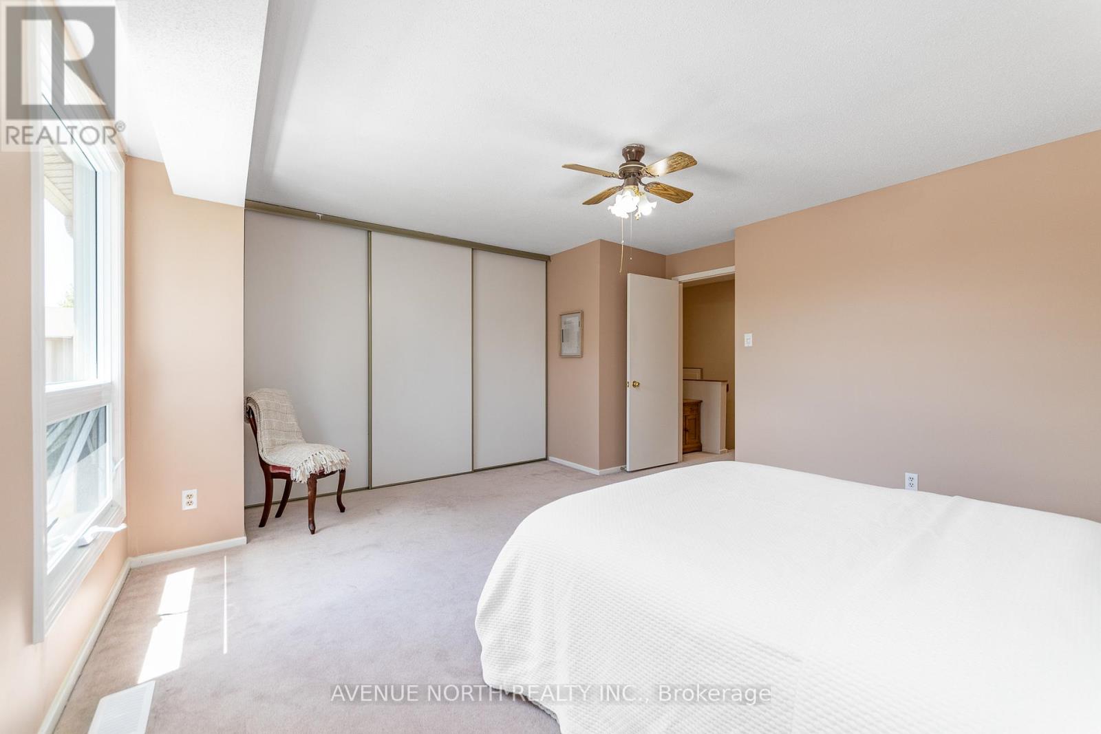 1897 Stonehenge Crescent, Ottawa, Ontario  K1B 4N7 - Photo 22 - X13248366