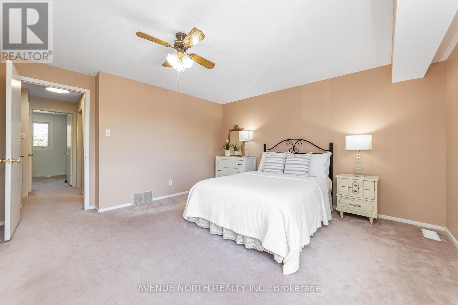 1897 Stonehenge Crescent, Ottawa, Ontario  K1B 4N7 - Photo 23 - X13248366