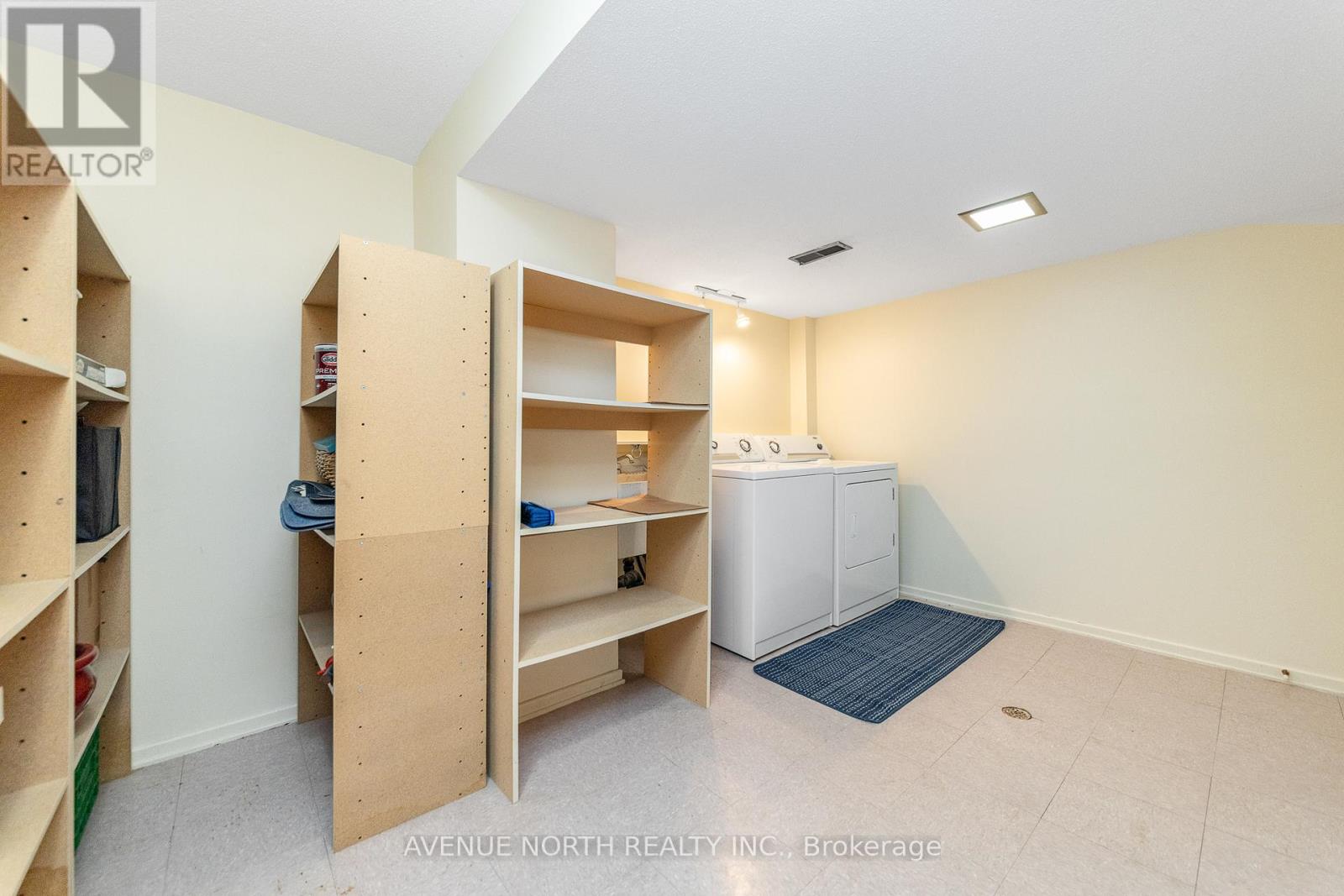 1897 Stonehenge Crescent, Ottawa, Ontario  K1B 4N7 - Photo 31 - X13248366