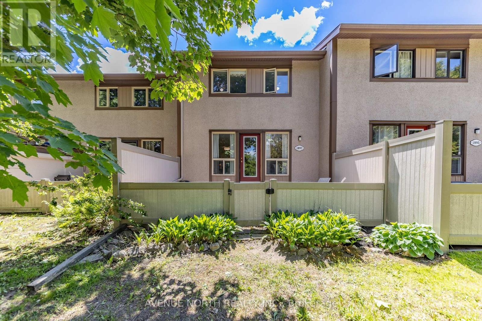 1897 Stonehenge Crescent, Ottawa, Ontario  K1B 4N7 - Photo 41 - X13248366
