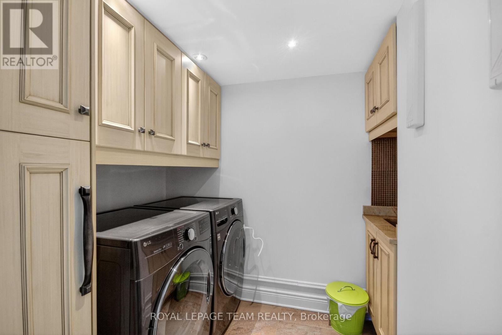 5849 Queenscourt Crescent SW, Ottawa, Ontario  K4M 1K3 - Photo 29 - X13248382