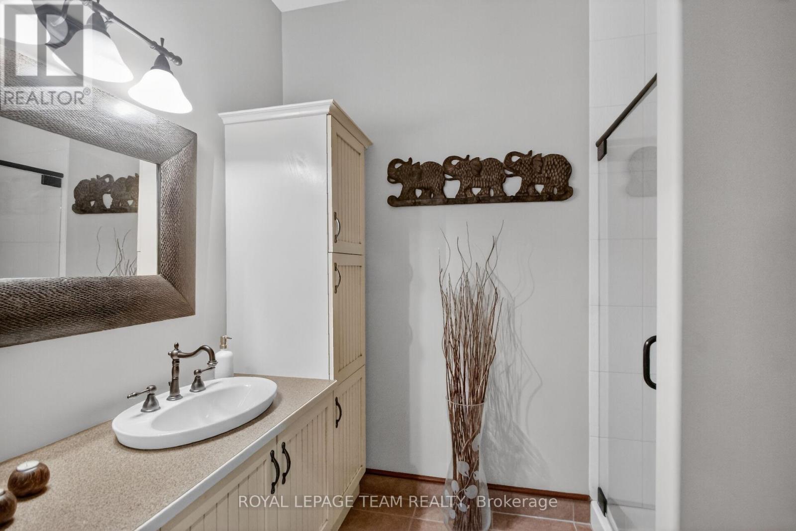 5849 Queenscourt Crescent SW, Ottawa, Ontario  K4M 1K3 - Photo 39 - X13248382