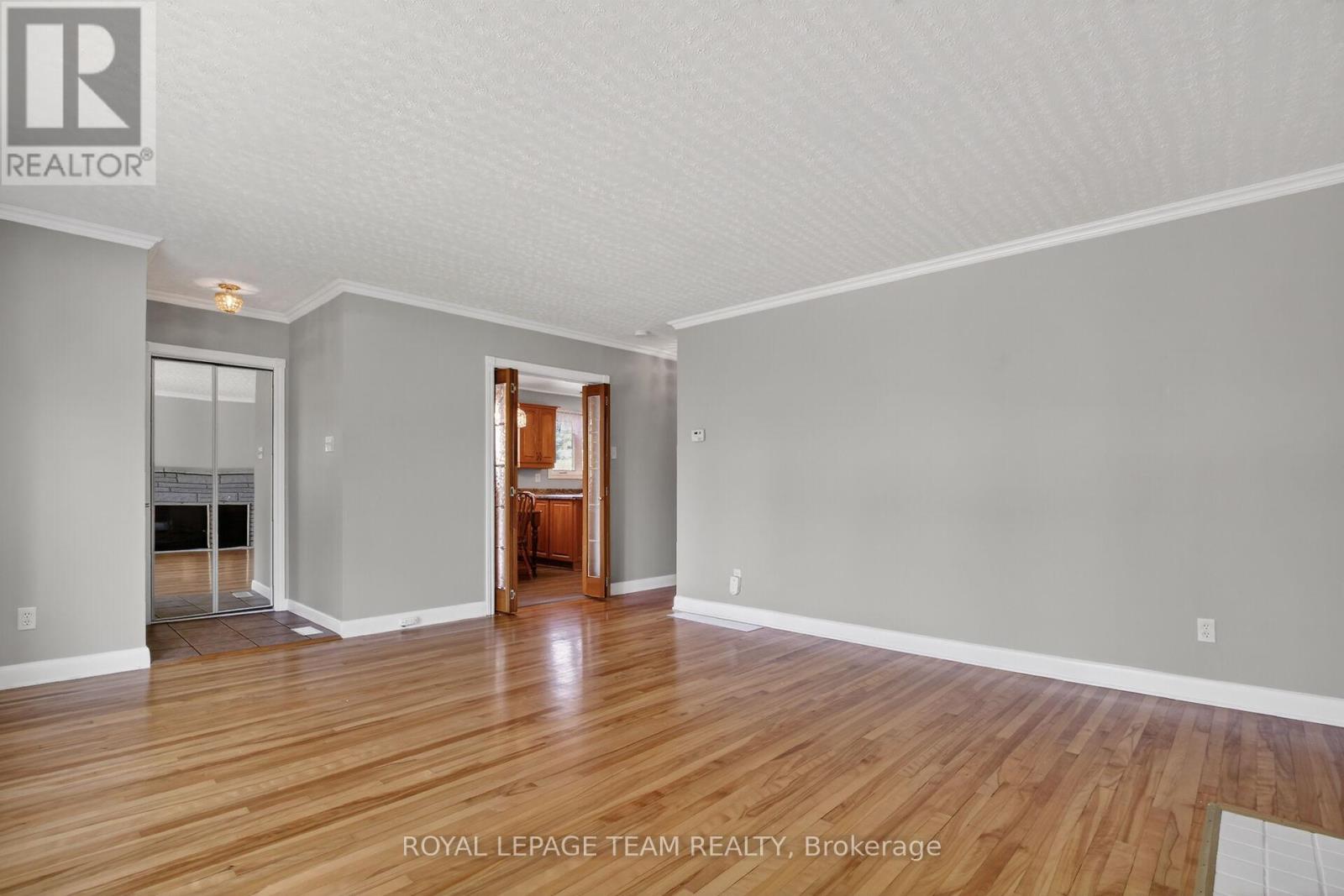 2390 Cheshire Road, Ottawa, Ontario  K2C 1G3 - Photo 11 - X13248424
