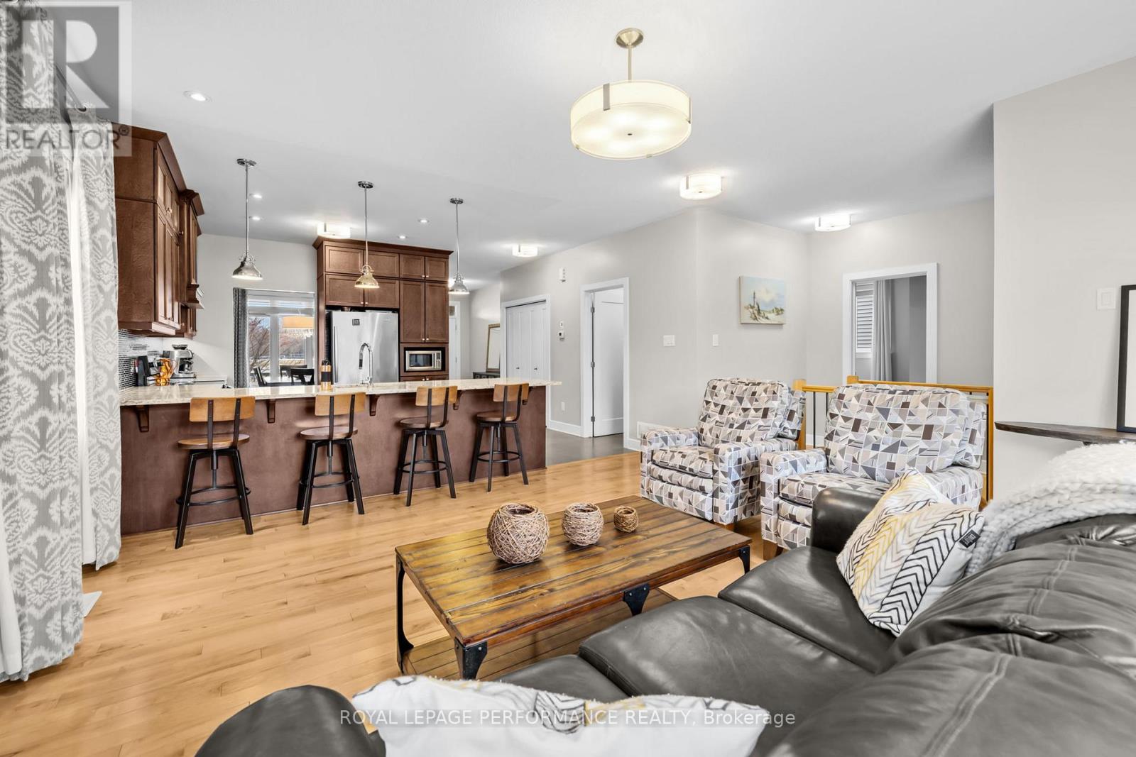 15 York Crossing, Russell, Ontario  K4R 0C4 - Photo 16 - X13248534