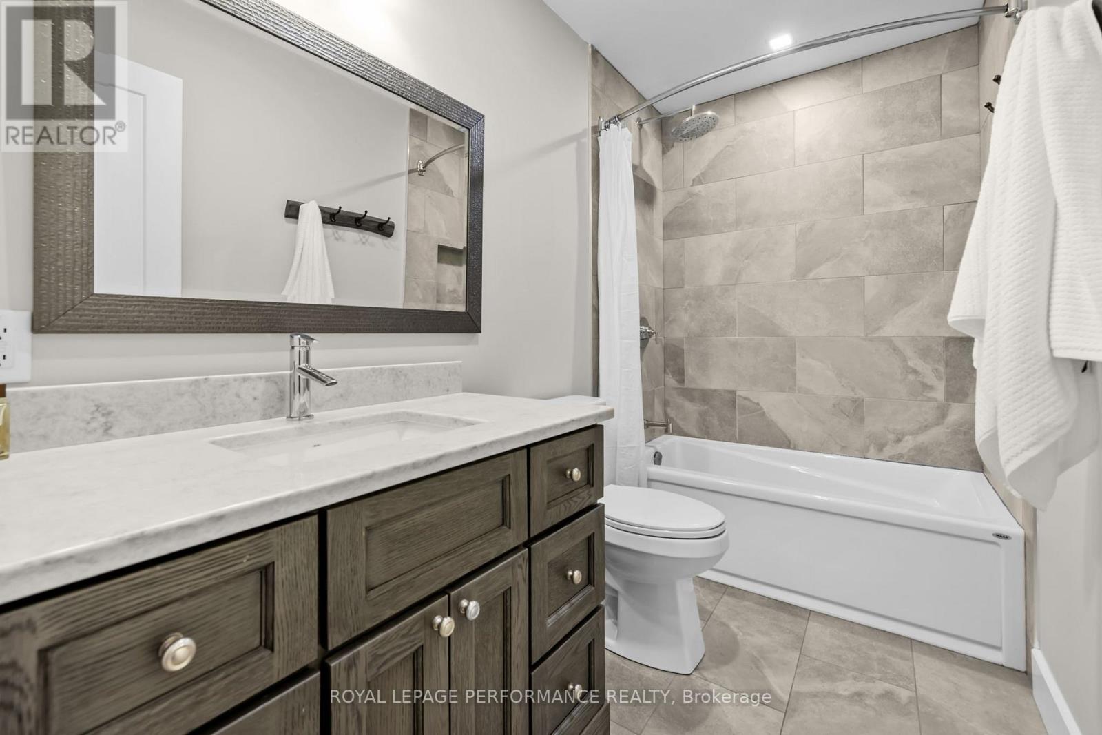 15 York Crossing, Russell, Ontario  K4R 0C4 - Photo 30 - X13248534