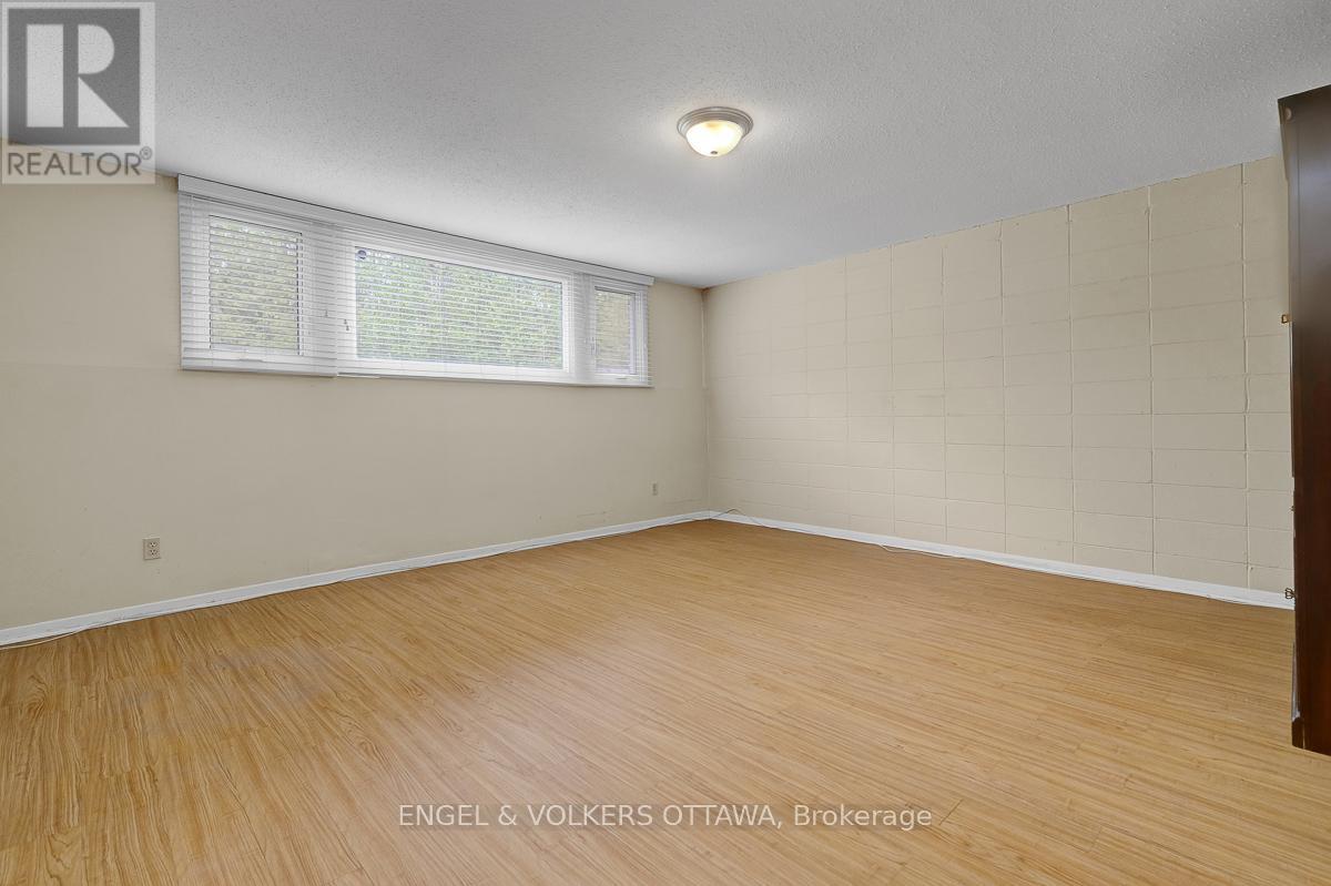 B - 765 Springland Drive, Ottawa, Ontario  K1V 6L9 - Photo 14 - X13248538