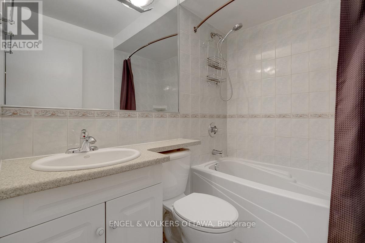 B - 765 Springland Drive, Ottawa, Ontario  K1V 6L9 - Photo 17 - X13248538