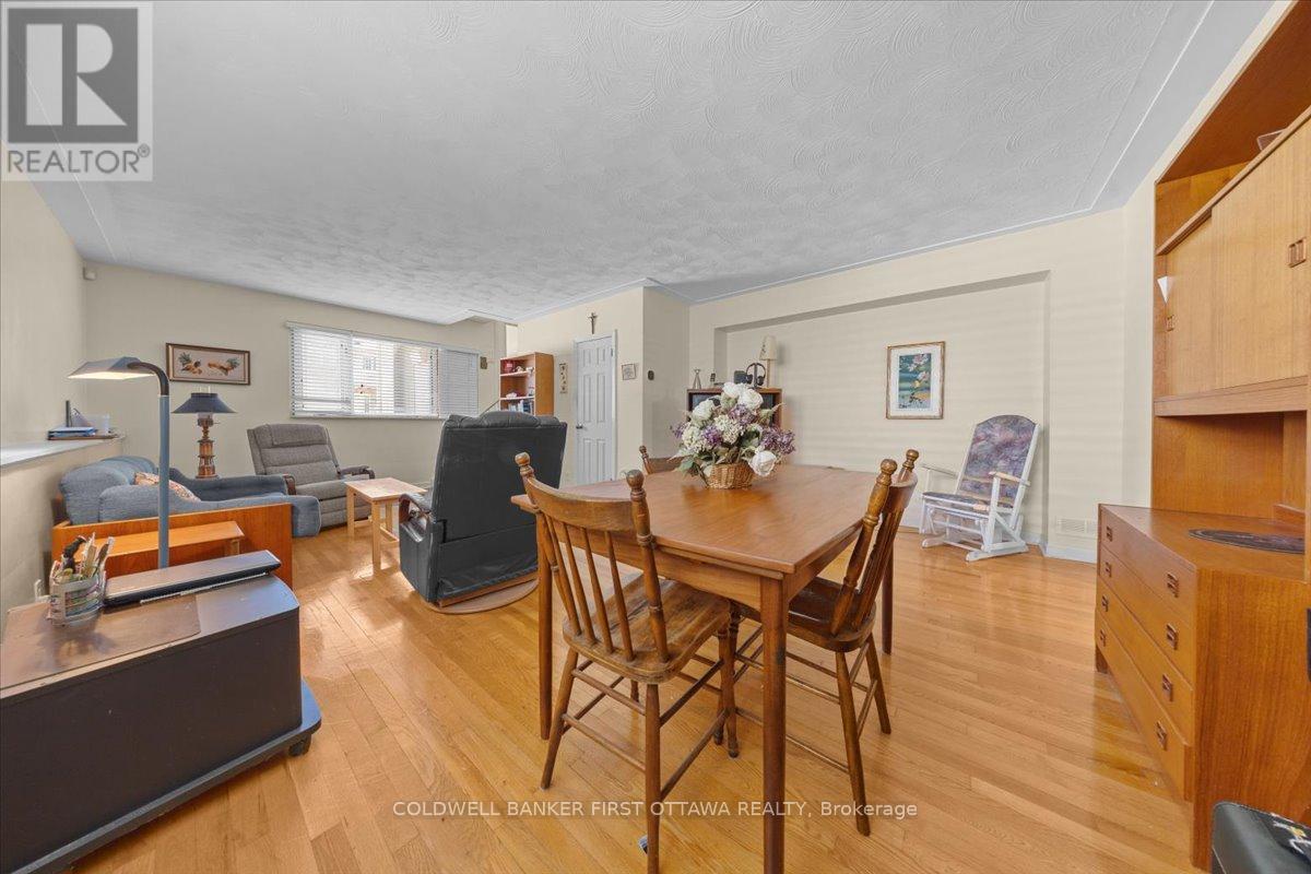 832 Ivanhoe Avenue, Ottawa, Ontario  K2B 5S3 - Photo 10 - X13248580