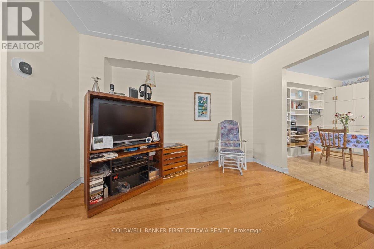 832 Ivanhoe Avenue, Ottawa, Ontario  K2B 5S3 - Photo 11 - X13248580