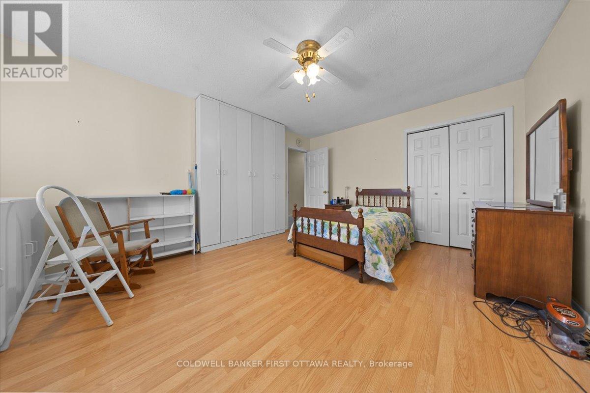832 Ivanhoe Avenue, Ottawa, Ontario  K2B 5S3 - Photo 22 - X13248580