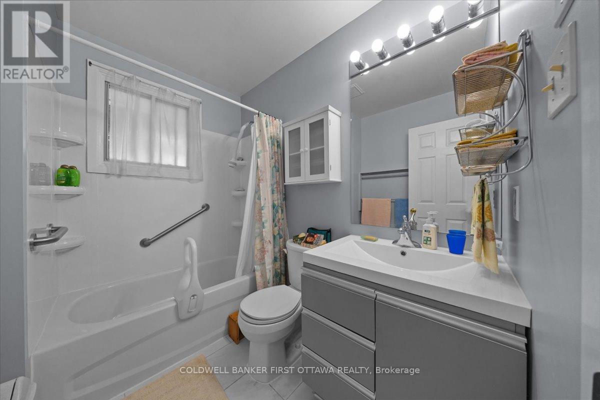 832 Ivanhoe Avenue, Ottawa, Ontario  K2B 5S3 - Photo 27 - X13248580