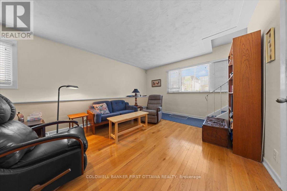 832 Ivanhoe Avenue, Ottawa, Ontario  K2B 5S3 - Photo 7 - X13248580