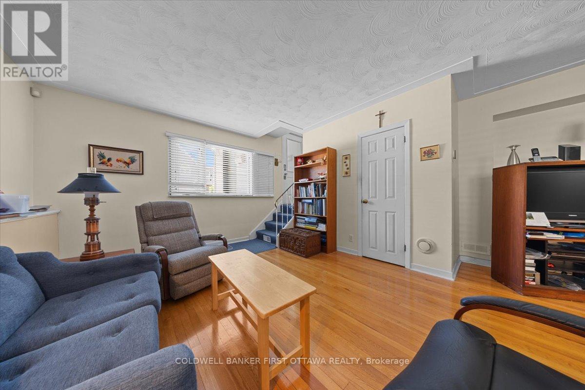832 Ivanhoe Avenue, Ottawa, Ontario  K2B 5S3 - Photo 8 - X13248580