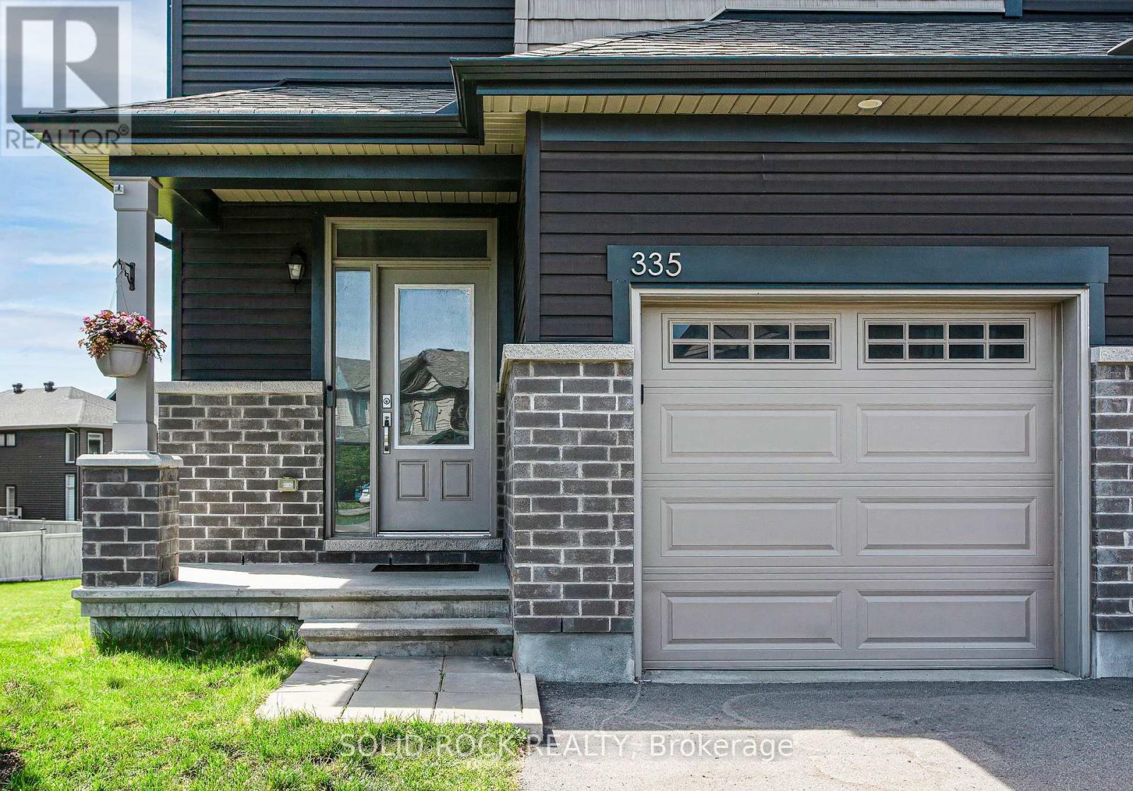 335 Grackle Street, Ottawa, Ontario  K1X 0G6 - Photo 2 - X13248896