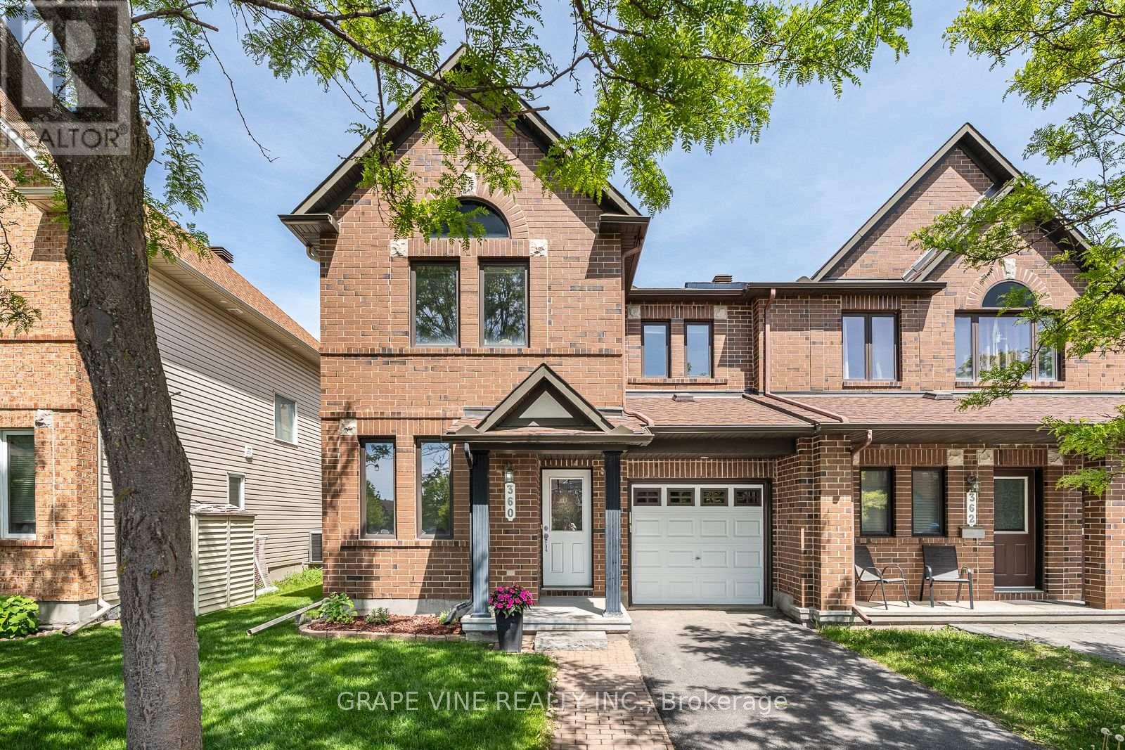 360 BALINROAN CRESCENT, Ottawa, Ontario