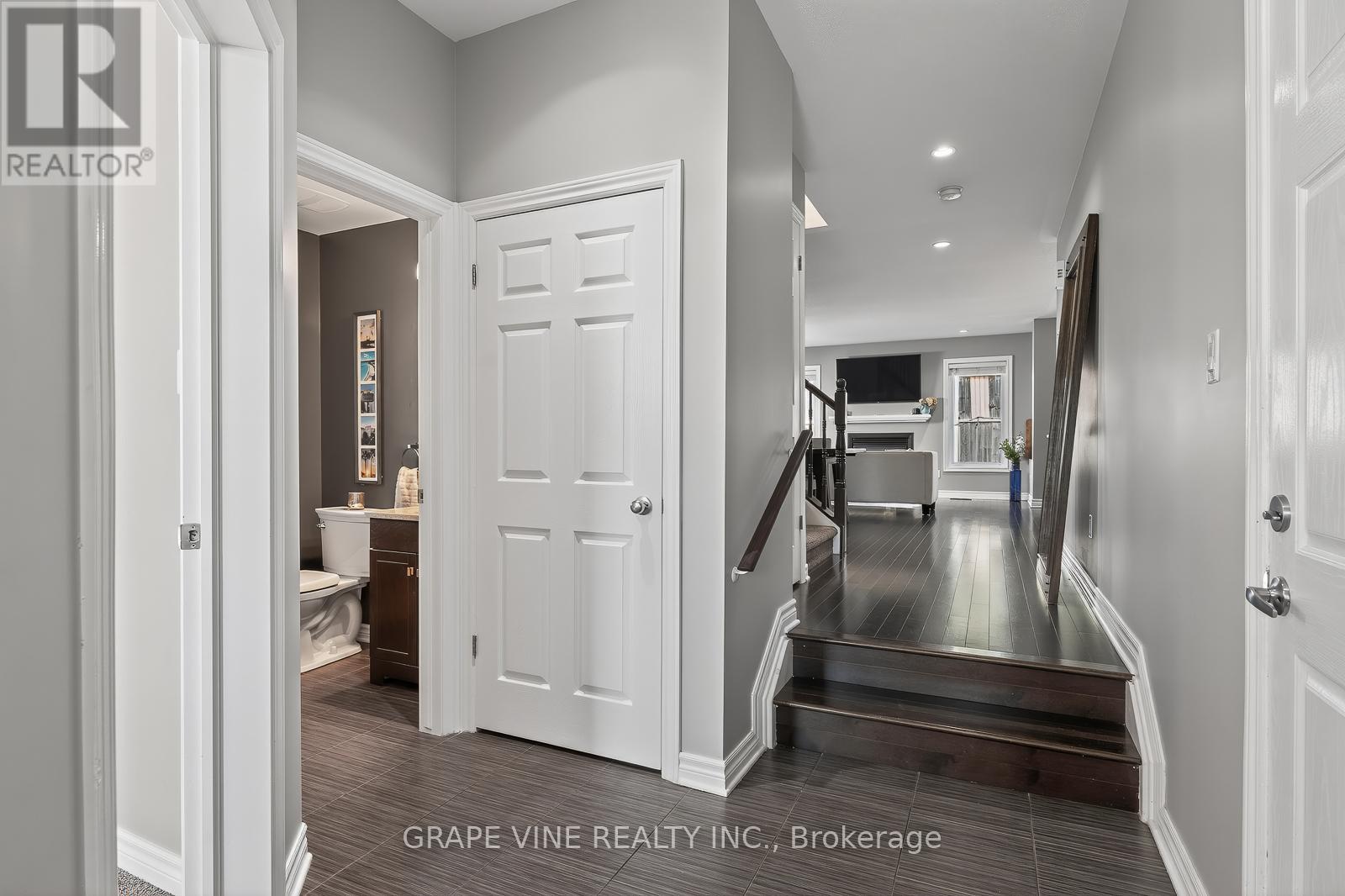 360 Balinroan Crescent, Ottawa, Ontario  K2J 3T9 - Photo 6 - X13248980