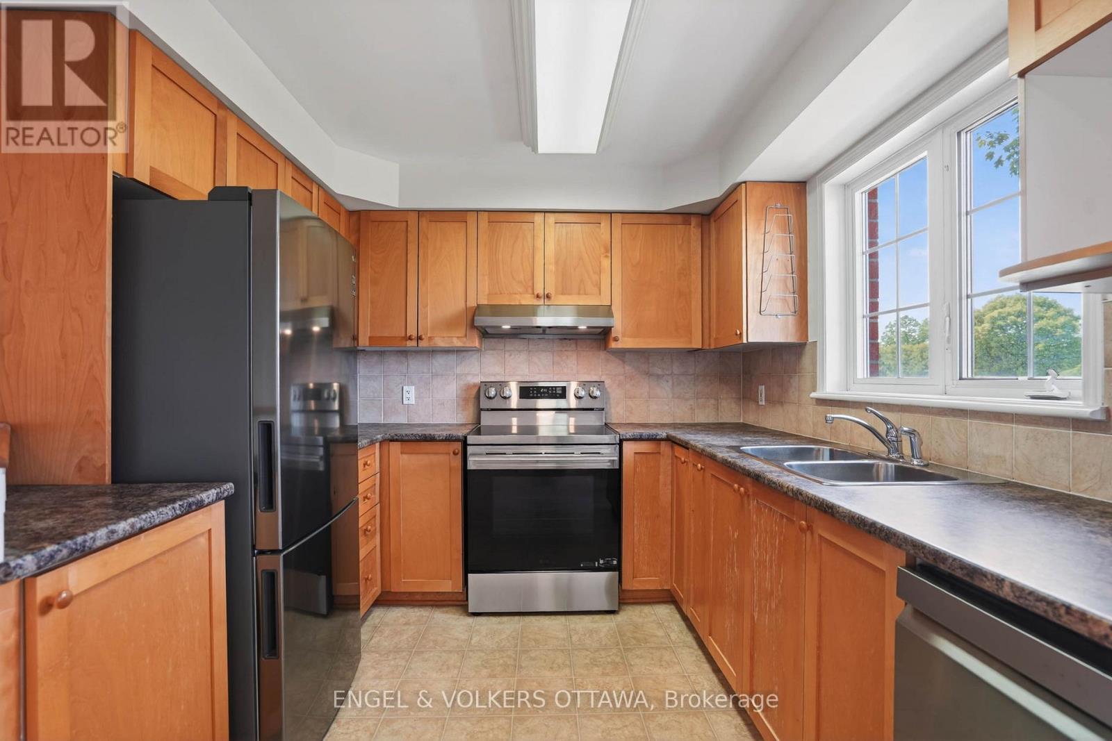 157 - 70 Edenvale Drive, Ottawa, Ontario  K2K 3N7 - Photo 11 - X13249278